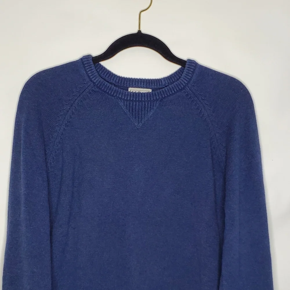 L.L. Bean‎ Cashmere Cotton Men's Sweater Size M Long Sleeve Navy Pullover Casual